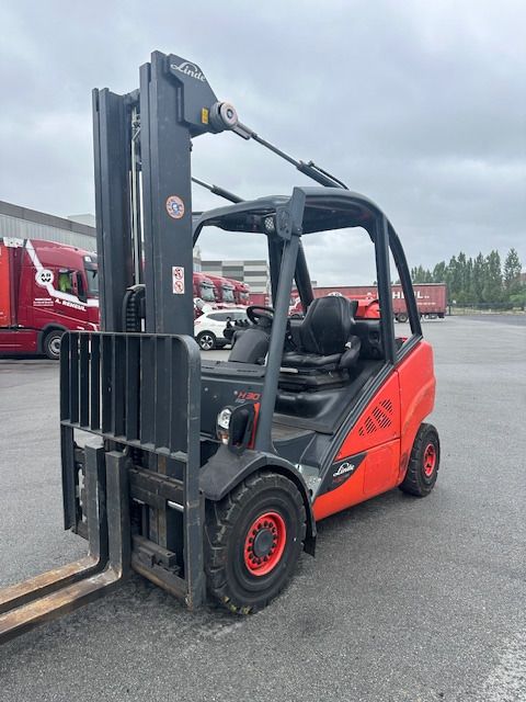 Linde H30T-02 974 heures triplex 5950mm - Carretilla elevadora de gas: foto 2 Linde H30T-02 974 heures triplex 5950mm - Carretilla elevadora de gas: foto 2