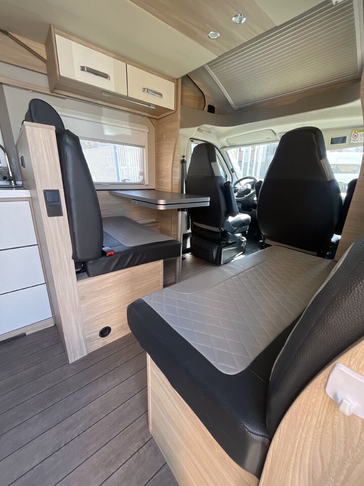 Fiat Weinsberg Carasuite 650 MF 2.3 Mjet - Cámper: foto 2 Fiat Weinsberg Carasuite 650 MF 2.3 Mjet - Cámper: foto 2