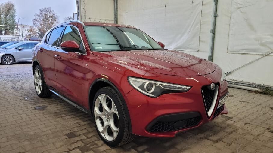 Alfa Romeo Stelvio 2.0 Turbo 6C Villa D'est SUV - SUV/ Todoterreno: foto 2 Alfa Romeo Stelvio 2.0 Turbo 6C Villa D'est SUV - SUV/ Todoterreno: foto 2