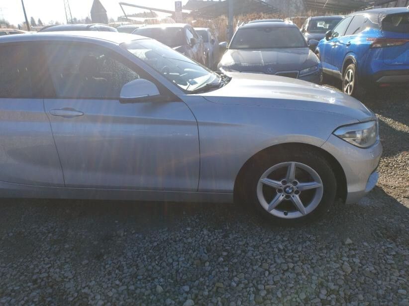 BMW Seria 1 118i Advantage aut Kompakt - Coche: foto 5 BMW Seria 1 118i Advantage aut Kompakt - Coche: foto 5