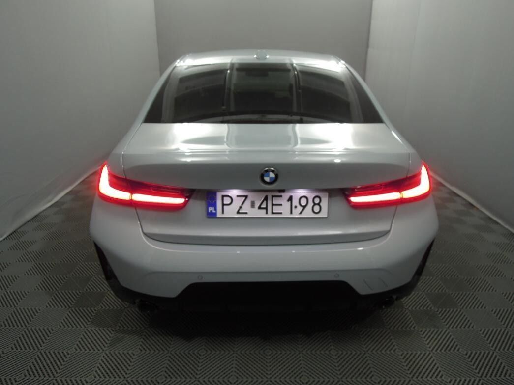 BMW Seria 3 320 Diesel Mild Hybrid MR`22 E6d/e G20 Sedan - Sedan: foto 5 BMW Seria 3 320 Diesel Mild Hybrid MR`22 E6d/e G20 Sedan - Sedan: foto 5