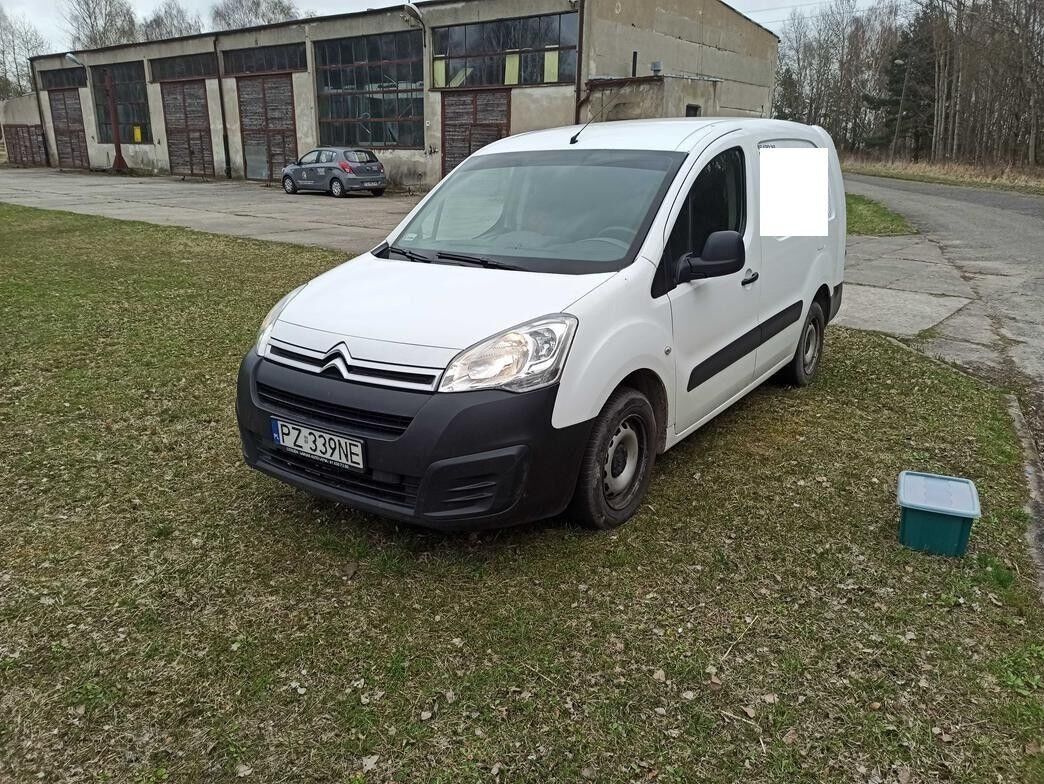 Citroën Berlingo II 1.6 HDI MR`15 E6 2.2t Furgon (blaszak) - Furgón: foto 1 Citroën Berlingo II 1.6 HDI MR`15 E6 2.2t Furgon (blaszak) - Furgón: foto 1