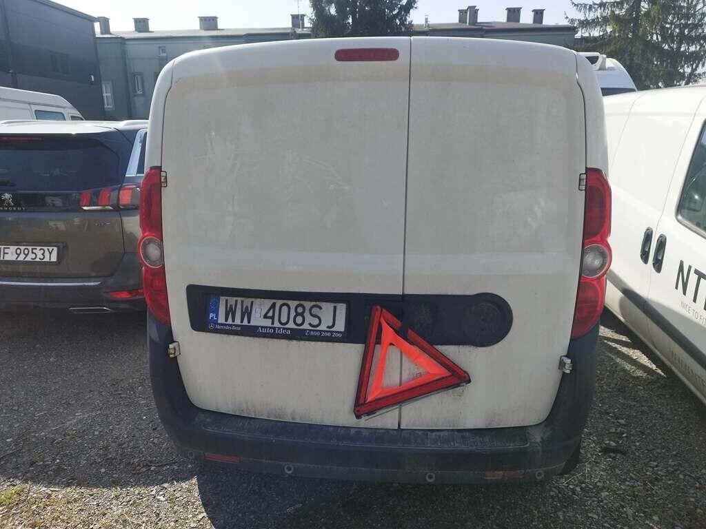 Fiat Doblo Cargo 1.6 M-jet MR`15 E6 2.5t Furgon (blaszak) - Furgón: foto 3 Fiat Doblo Cargo 1.6 M-jet MR`15 E6 2.5t Furgon (blaszak) - Furgón: foto 3