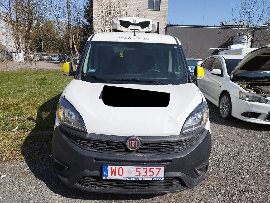 Fiat Doblo Cargo 1.6 M-jet MR`15 E6d 2.5t Furgon (blaszak) - Furgón: foto 2 Fiat Doblo Cargo 1.6 M-jet MR`15 E6d 2.5t Furgon (blaszak) - Furgón: foto 2
