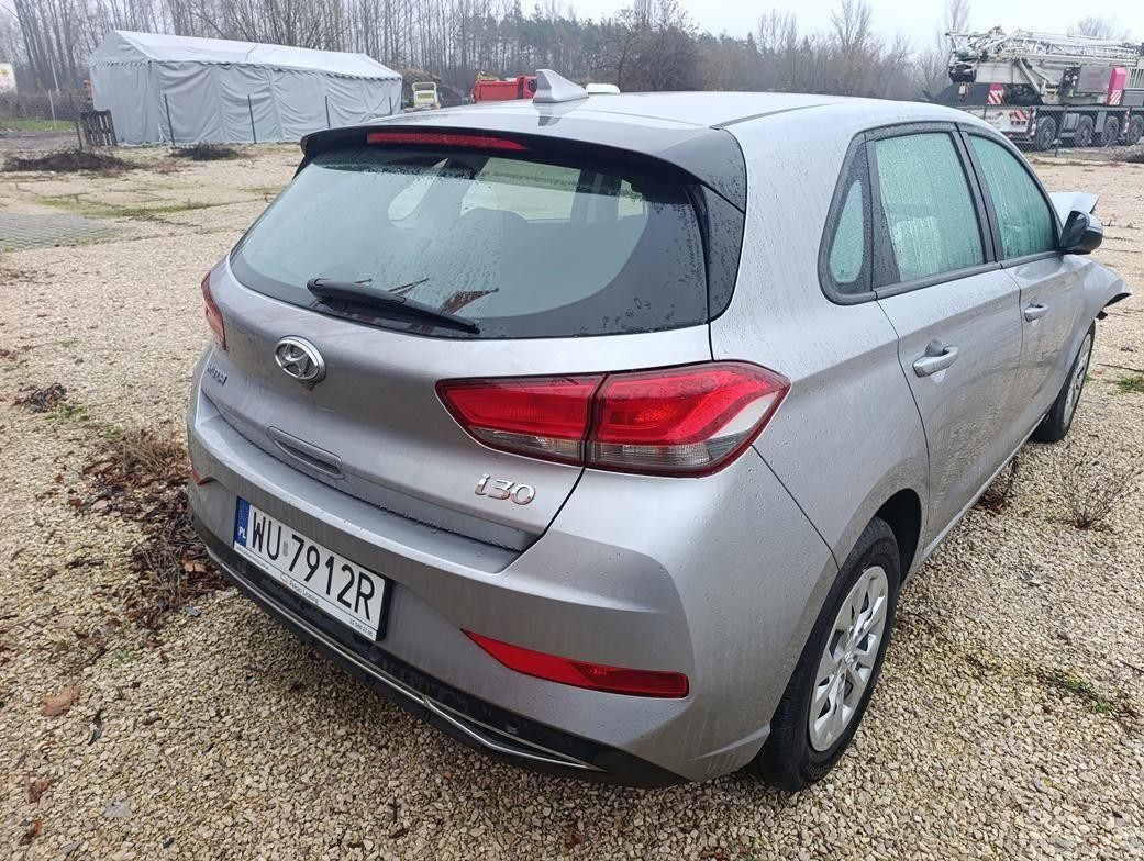Hyundai i30 1.5 MR`20 E6 Kompakt - Coche: foto 3 Hyundai i30 1.5 MR`20 E6 Kompakt - Coche: foto 3