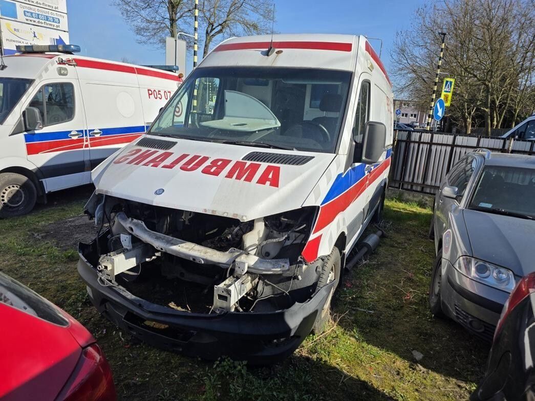 Mercedes-Benz Sprinter Furgon (blaszak) - Furgón: foto 1 Mercedes-Benz Sprinter Furgon (blaszak) - Furgón: foto 1