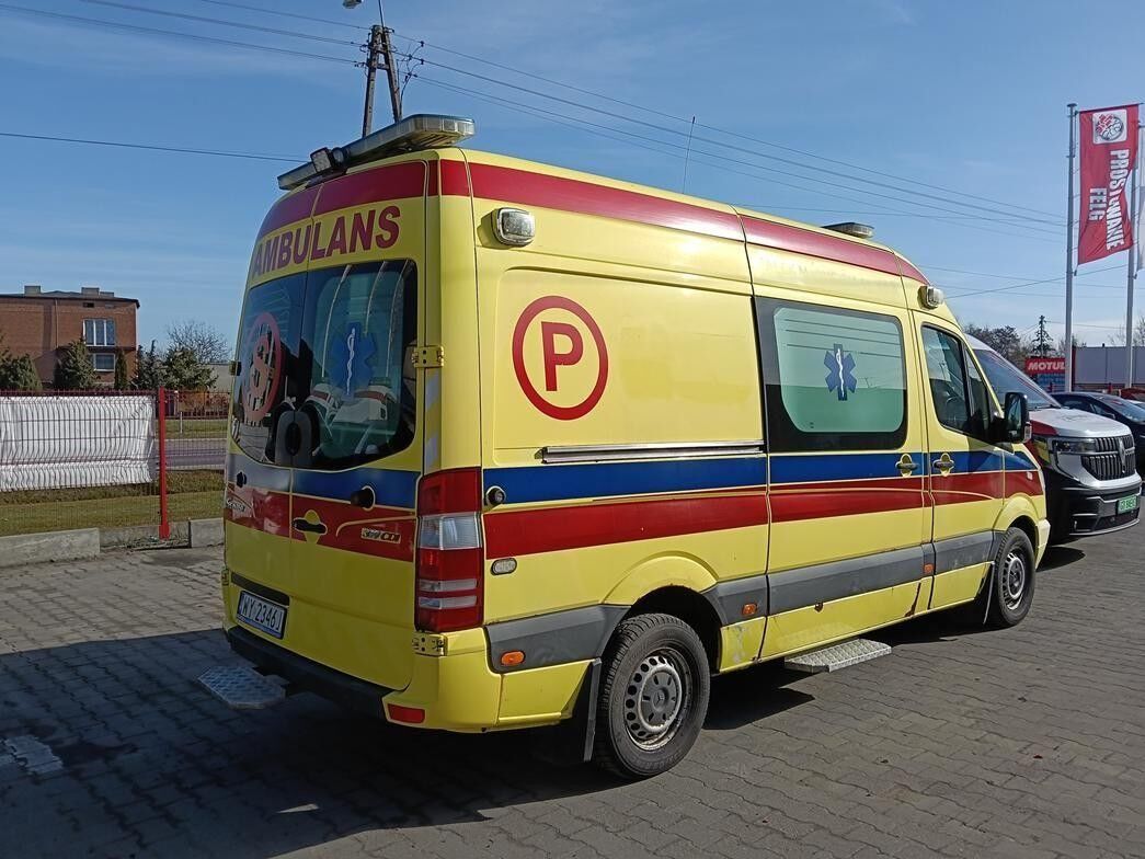 Mercedes-Benz Sprinter Furgon (blaszak) - Furgón: foto 4 Mercedes-Benz Sprinter Furgon (blaszak) - Furgón: foto 4