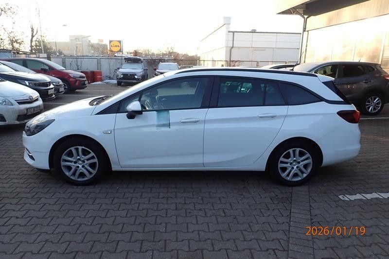 Opel Astra V Sports Tourer MR`20 E6 Kombi - Coche familiar: foto 2 Opel Astra V Sports Tourer MR`20 E6 Kombi - Coche familiar: foto 2