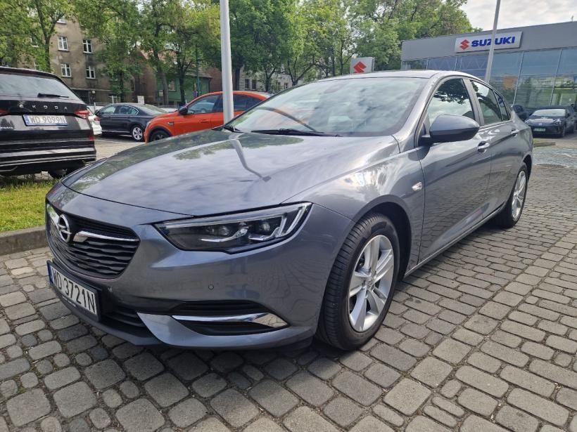Opel Insignia 2.0 CDTI Enjoy S&S Kompakt - Coche: foto 1 Opel Insignia 2.0 CDTI Enjoy S&S Kompakt - Coche: foto 1