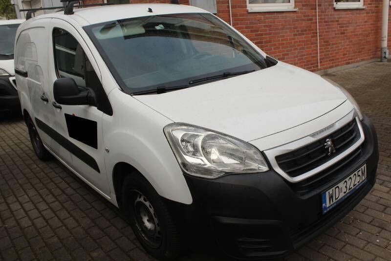 Peugeot Partner BlueHDi MR`15 E6 2.2t Furgon (blaszak) - Furgón: foto 2 Peugeot Partner BlueHDi MR`15 E6 2.2t Furgon (blaszak) - Furgón: foto 2