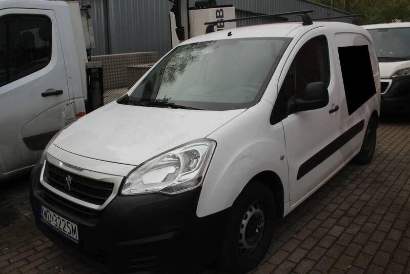 Peugeot Partner BlueHDi MR`15 E6 2.2t Furgon (blaszak) - Furgón: foto 1 Peugeot Partner BlueHDi MR`15 E6 2.2t Furgon (blaszak) - Furgón: foto 1