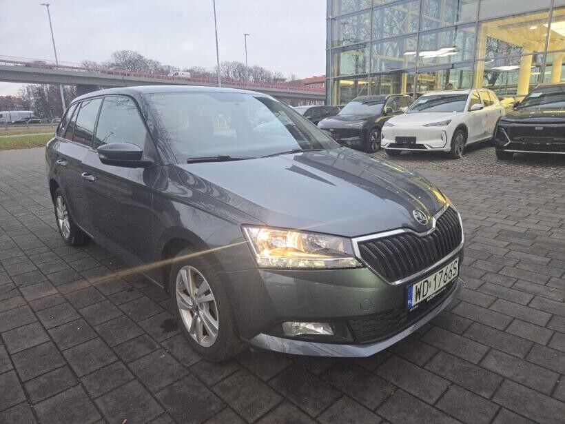 Skoda Fabia 1.0 TSI Ambition DSG Kombi - Coche familiar: foto 2 Skoda Fabia 1.0 TSI Ambition DSG Kombi - Coche familiar: foto 2