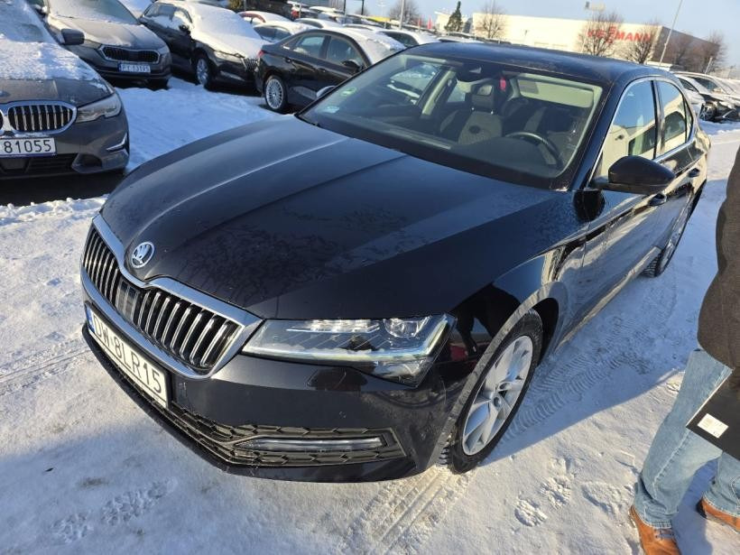 Skoda Superb 2.0 TSI Ambition DSG Kompakt - Coche: foto 1 Skoda Superb 2.0 TSI Ambition DSG Kompakt - Coche: foto 1