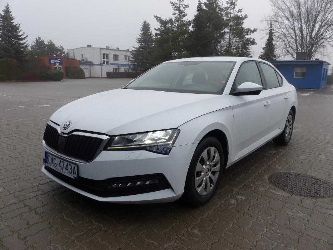 Skoda Superb III 1.5 TSI MR`20 E6d Sedan - Sedan: foto 1 Skoda Superb III 1.5 TSI MR`20 E6d Sedan - Sedan: foto 1