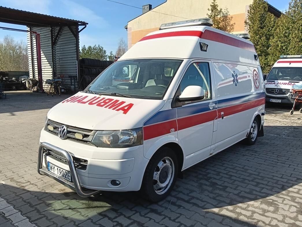 Volkswagen T5 Transporter GP BiTDI MR`10 E5 3.0t Furgon (blaszak) - Furgón: foto 1 Volkswagen T5 Transporter GP BiTDI MR`10 E5 3.0t Furgon (blaszak) - Furgón: foto 1