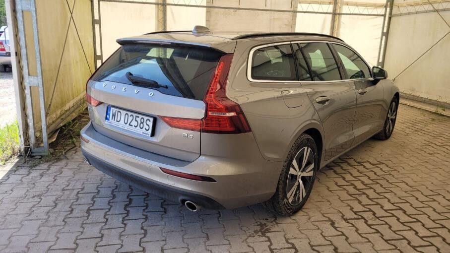 Coche familiar Volvo V60 V60 B4 D Momentum Pro aut Kombi: foto 7 Coche familiar Volvo V60 V60 B4 D Momentum Pro aut Kombi: foto 7