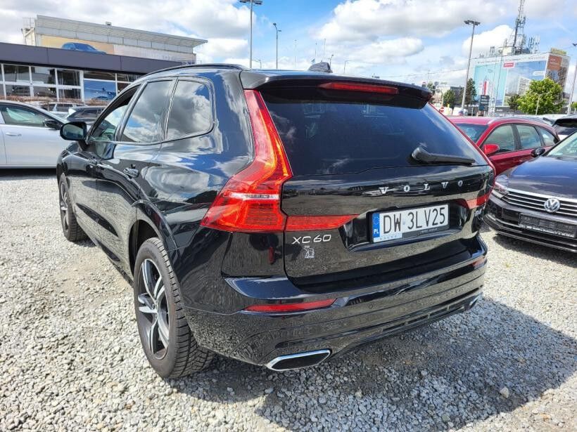Coche familiar Volvo XC 60 XC60 B4 D AWD R-Design aut Kombi: foto 9 Coche familiar Volvo XC 60 XC60 B4 D AWD R-Design aut Kombi: foto 9