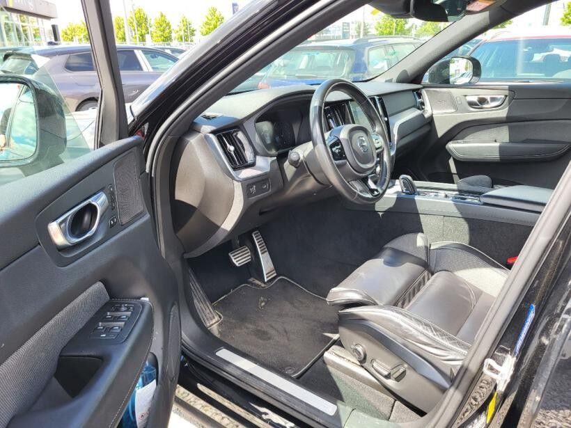 Coche familiar Volvo XC 60 XC60 B4 D AWD R-Design aut Kombi: foto 16 Coche familiar Volvo XC 60 XC60 B4 D AWD R-Design aut Kombi: foto 16