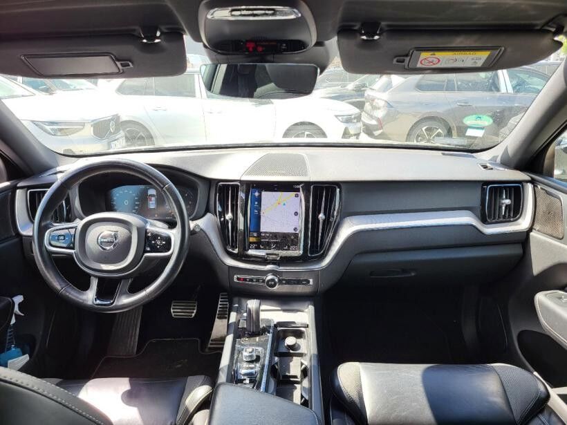 Coche familiar Volvo XC 60 XC60 B4 D AWD R-Design aut Kombi: foto 18 Coche familiar Volvo XC 60 XC60 B4 D AWD R-Design aut Kombi: foto 18