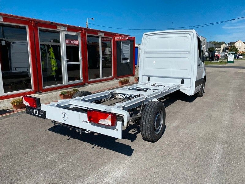 Mercedes-Benz Sprinter 319 Pritsche+Plane 3,5T Anhängelast - Furgoneta con caja de lona: foto 4 Mercedes-Benz Sprinter 319 Pritsche+Plane 3,5T Anhängelast - Furgoneta con caja de lona: foto 4