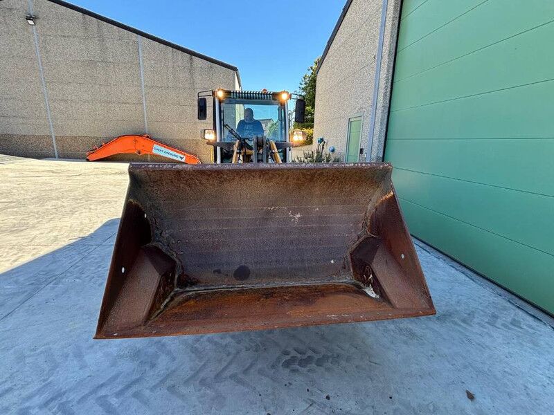 Liebherr L 506 - Cargadora de ruedas: foto 5 Liebherr L 506 - Cargadora de ruedas: foto 5