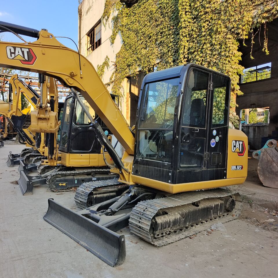 CATERPILLAR 305.5E SAHNG HAI BIGGEST SUPPLIER - Excavadora de cadenas: foto 3 CATERPILLAR 305.5E SAHNG HAI BIGGEST SUPPLIER - Excavadora de cadenas: foto 3