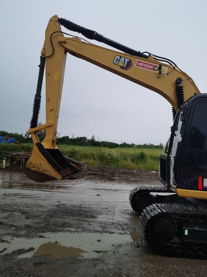 CATERPILLAR 313D2GC SHANG HAI BIGGEST SUPPLIER - Excavadora de cadenas: foto 5 CATERPILLAR 313D2GC SHANG HAI BIGGEST SUPPLIER - Excavadora de cadenas: foto 5