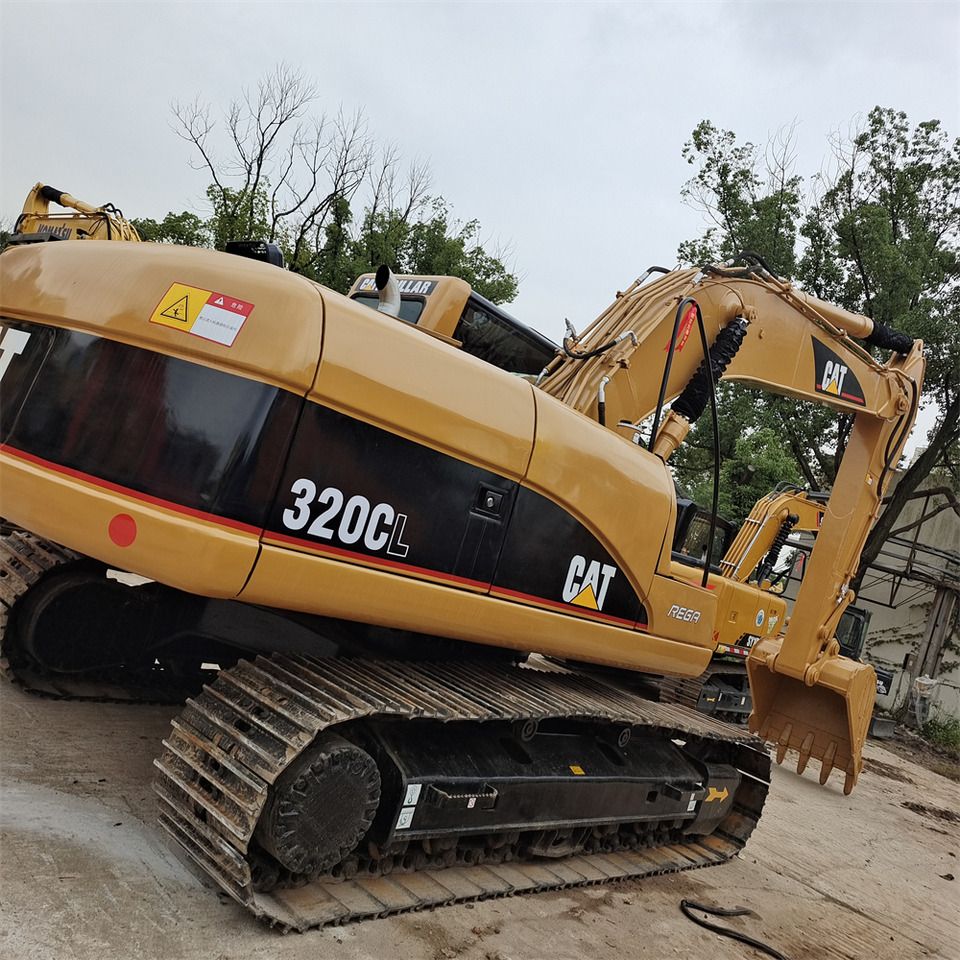 CATERPILLAR 320CL SHANG HAI BIGGEST SUPPLIER - Excavadora de cadenas: foto 1 CATERPILLAR 320CL SHANG HAI BIGGEST SUPPLIER - Excavadora de cadenas: foto 1