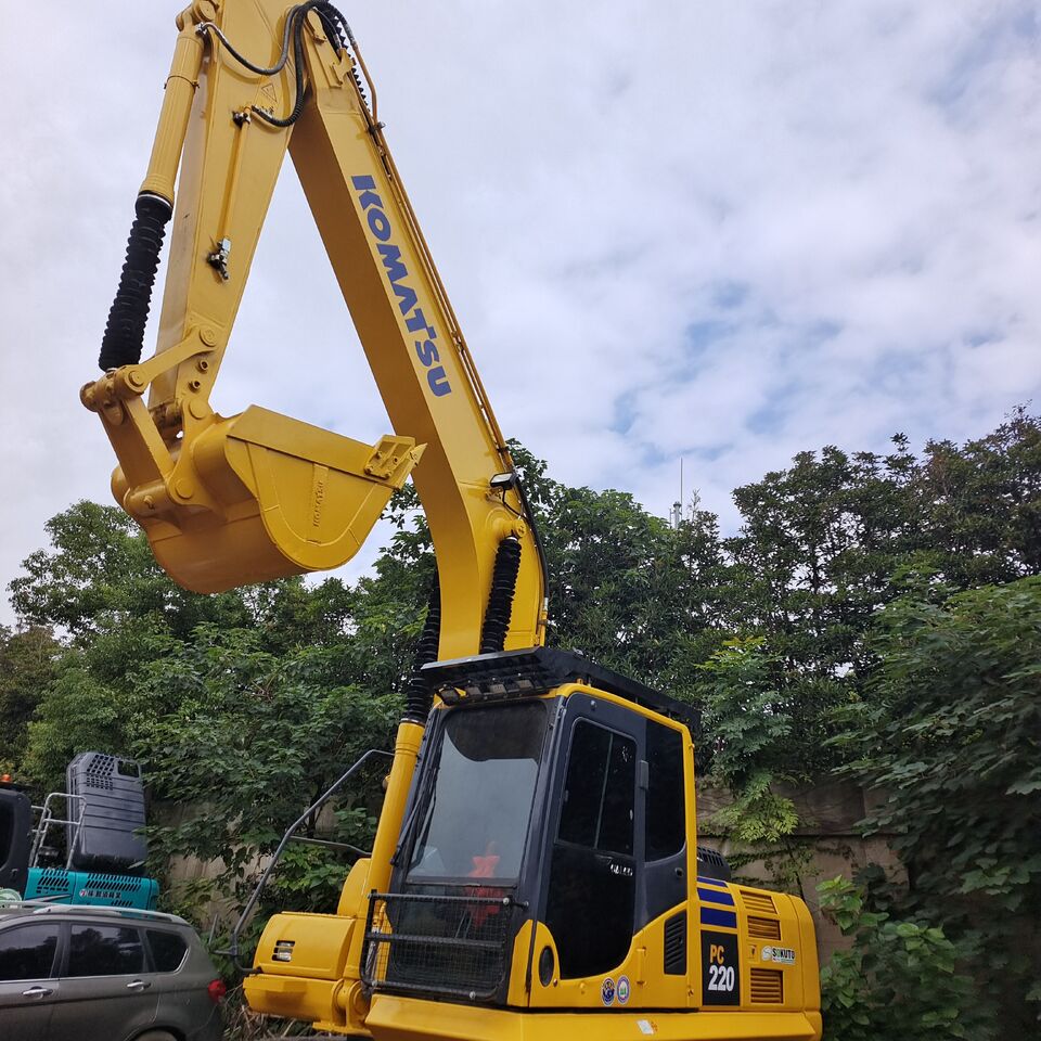 KOMATSU PC220-8 28YEAR'S CELEBRATION PROMOTE PRICE - Excavadora de cadenas: foto 5 KOMATSU PC220-8 28YEAR'S CELEBRATION PROMOTE PRICE - Excavadora de cadenas: foto 5