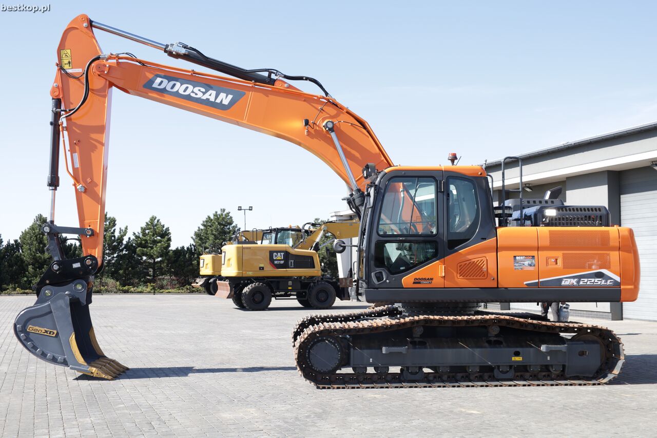 DOOSAN DX225LC-7 - Excavadora de cadenas: foto 3 DOOSAN DX225LC-7 - Excavadora de cadenas: foto 3