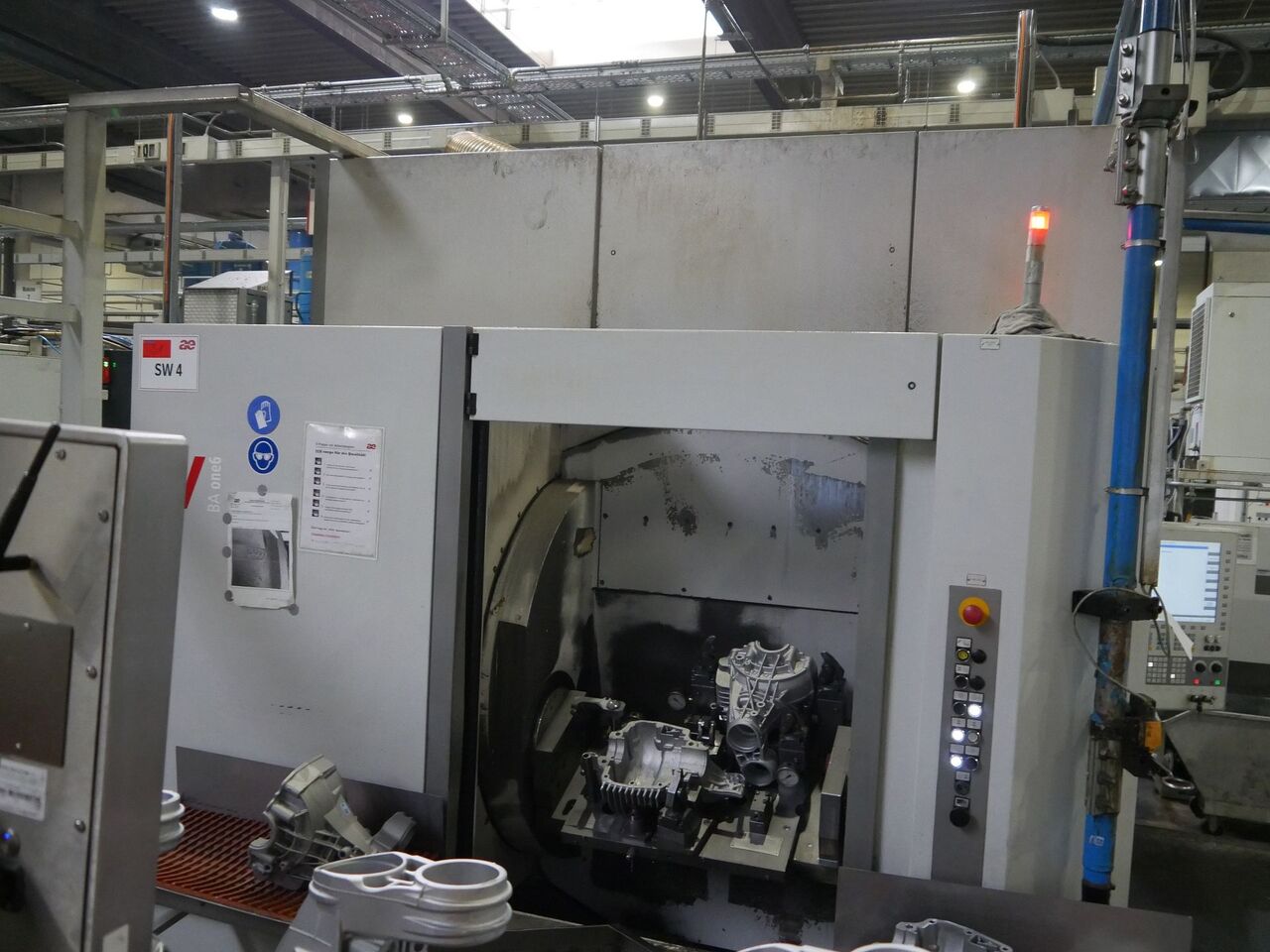 SW BA one 6 CNC Machining Center (2016) - Centro de mecanizado CNC: foto 1 SW BA one 6 CNC Machining Center (2016) - Centro de mecanizado CNC: foto 1