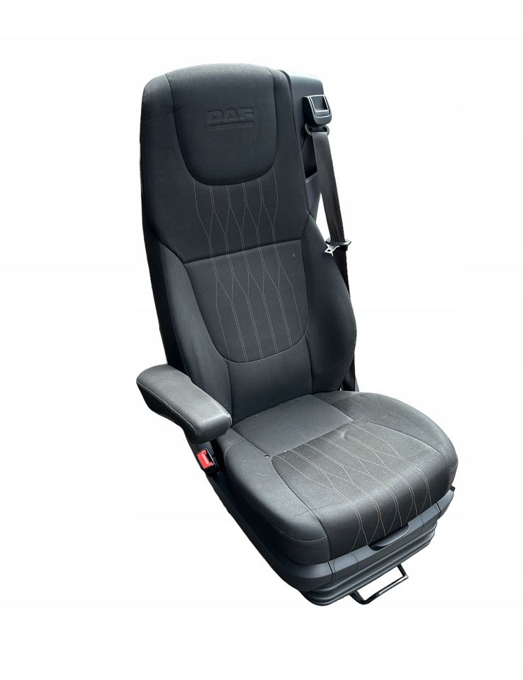 FOTEL KIEROWCY DAF XF 106 EURO6 LIFT CF 105 ATI - Asiento para Camión: foto 2 FOTEL KIEROWCY DAF XF 106 EURO6 LIFT CF 105 ATI - Asiento para Camión: foto 2