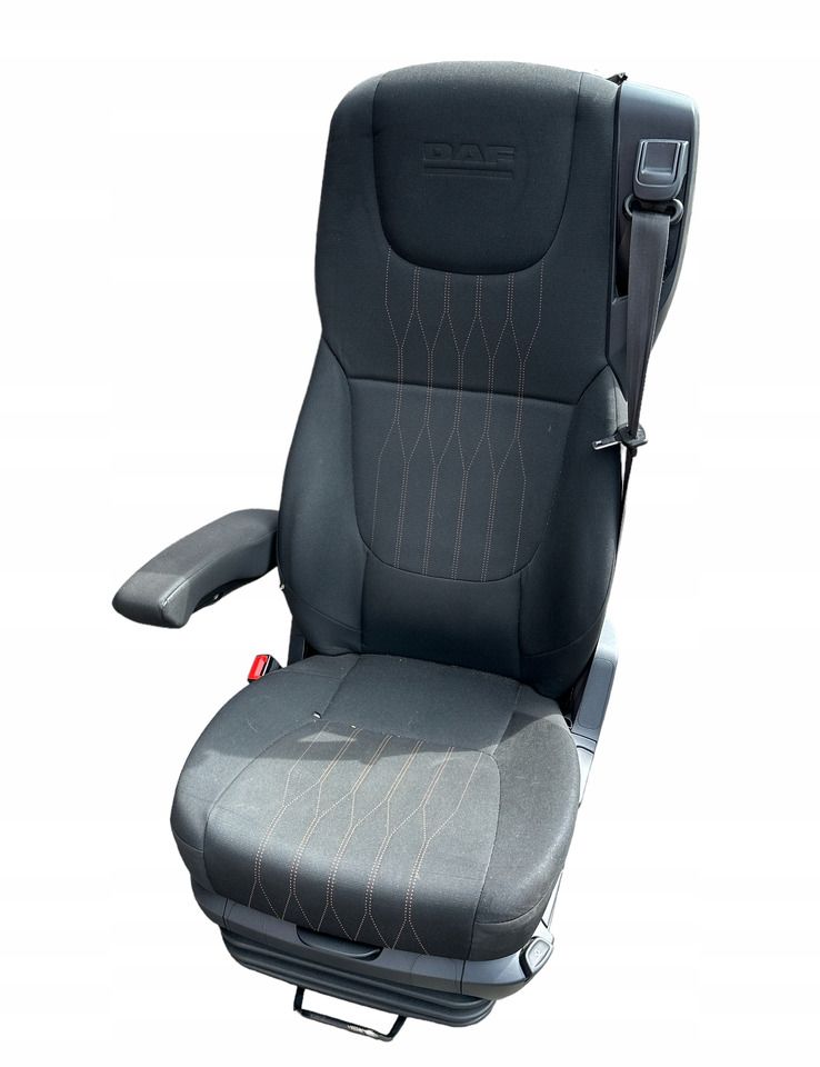 FOTEL KIEROWCY DAF XF 106 EURO6 LIFT CF 105 ATI - Asiento para Camión: foto 1 FOTEL KIEROWCY DAF XF 106 EURO6 LIFT CF 105 ATI - Asiento para Camión: foto 1