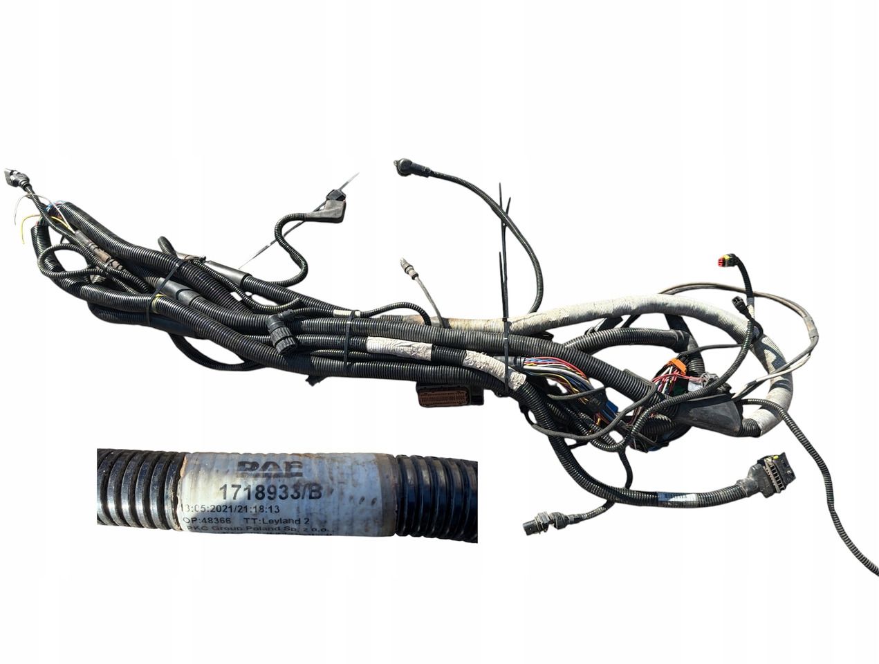 INSTALACJA WIĄZKA ELEKTRYCZNA PRZEDNIA LAMP DAF LF EURO6 LIFT 1718933 - Cables/ Alambres para Camión: foto 1 INSTALACJA WIĄZKA ELEKTRYCZNA PRZEDNIA LAMP DAF LF EURO6 LIFT 1718933 - Cables/ Alambres para Camión: foto 1