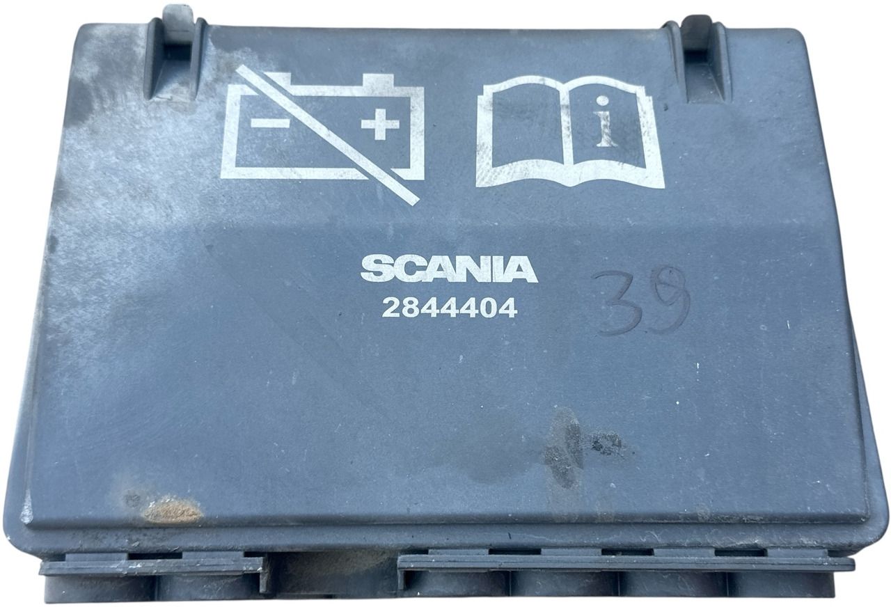 SKRZYNKA ELEKTRYCZNA PUSZKA SCANIA 2021r R S NTG 2568758 2354711 2844404 - Fusible para Camión: foto 1 SKRZYNKA ELEKTRYCZNA PUSZKA SCANIA 2021r R S NTG 2568758 2354711 2844404 - Fusible para Camión: foto 1