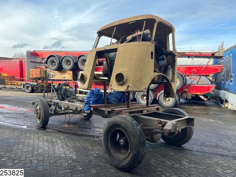 DAF A1600 Truck incomplete - Chasis camión: foto 2 DAF A1600 Truck incomplete - Chasis camión: foto 2