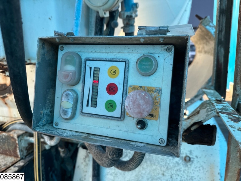 Camión hormigonera DAF CF 400 8x4, EURO 6, 8m3, Intermix, Remote: foto 14 Camión hormigonera DAF CF 400 8x4, EURO 6, 8m3, Intermix, Remote: foto 14