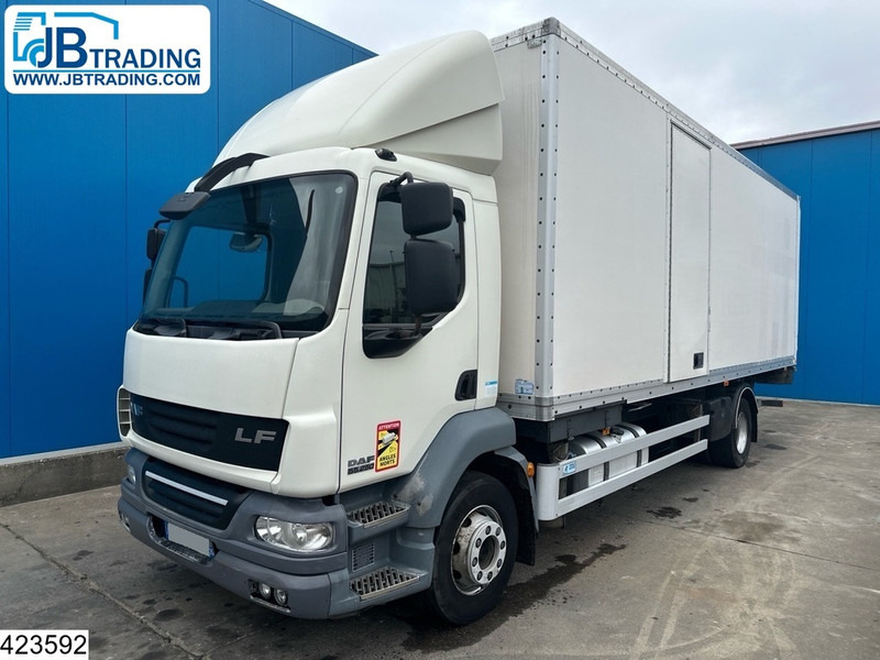 DAF LF55 250 EURO 5, Manual, Dhollandia - Camión caja cerrada: foto 1 DAF LF55 250 EURO 5, Manual, Dhollandia - Camión caja cerrada: foto 1