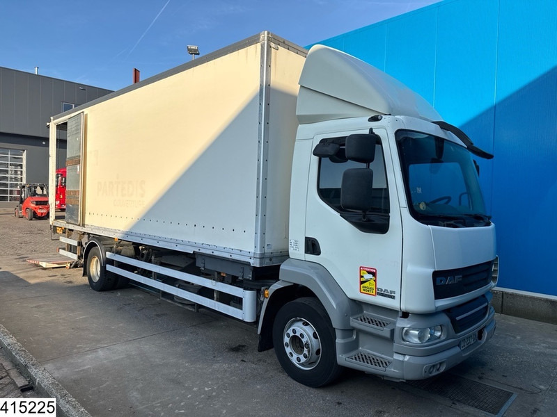 DAF LF55 250 EURO 5, Manual, Dhollandia - Camión caja cerrada: foto 3 DAF LF55 250 EURO 5, Manual, Dhollandia - Camión caja cerrada: foto 3