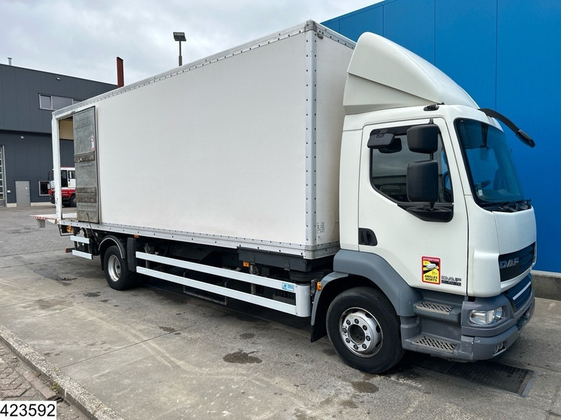 DAF LF55 250 EURO 5, Manual, Dhollandia - Camión caja cerrada: foto 5 DAF LF55 250 EURO 5, Manual, Dhollandia - Camión caja cerrada: foto 5