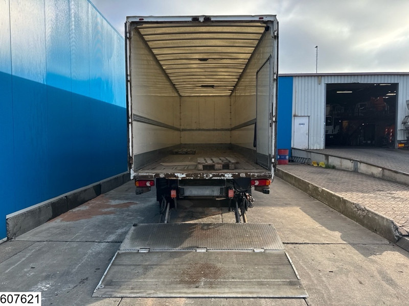 Camión caja cerrada Iveco 180E28 EURO 5, Dhollandia, Handgeschakeld: foto 11