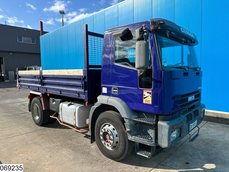 Iveco EuroTech Cursor 240 Manual, Steel suspension, PTO - Volquete camión: foto 4 Iveco EuroTech Cursor 240 Manual, Steel suspension, PTO - Volquete camión: foto 4