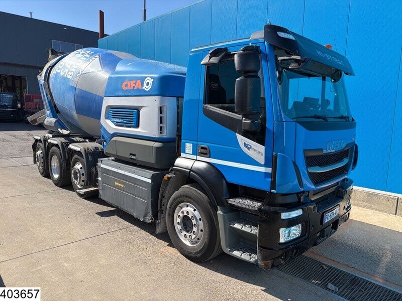 Iveco Stralis 400 CNG 8x2, EURO 6, CIFA 9m3, CNG - Camión hormigonera: foto 3 Iveco Stralis 400 CNG 8x2, EURO 6, CIFA 9m3, CNG - Camión hormigonera: foto 3