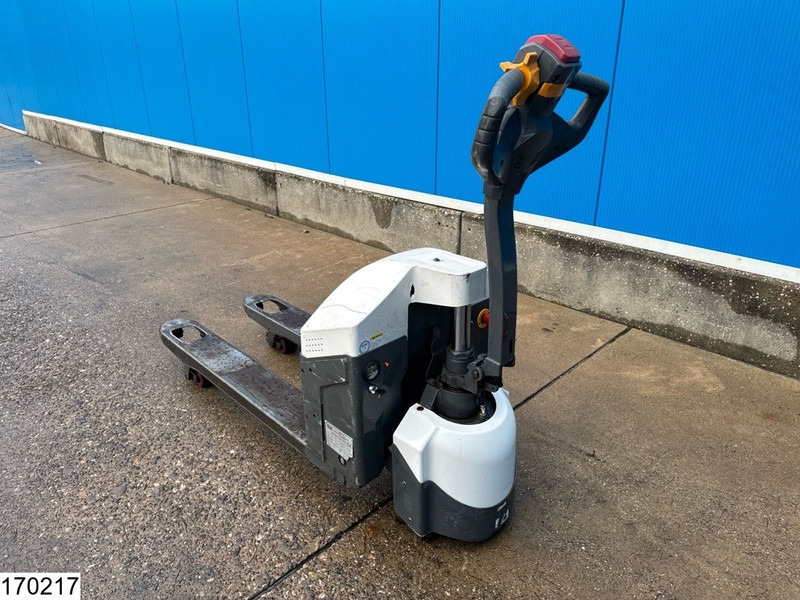 Leva LPEPT1.5 1500 kg, 0.2 m, electric, 1317 hours - Transpaleta: foto 4 Leva LPEPT1.5 1500 kg, 0.2 m, electric, 1317 hours - Transpaleta: foto 4