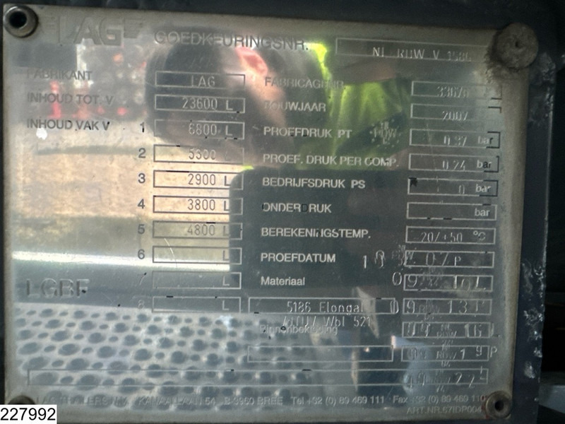 Cisterna camión Mercedes-Benz Actros 2532 6x2, EURO 5, 23600 Liter, 5 Comp, LAG: foto 11