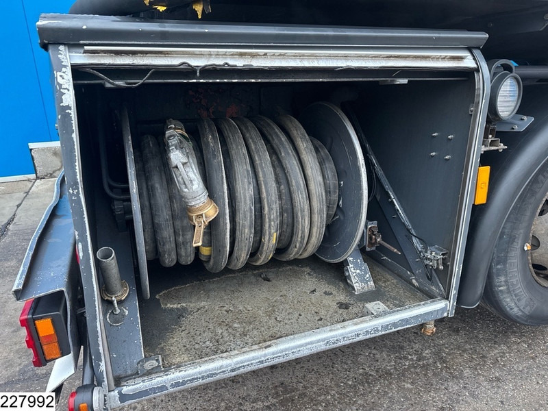 Cisterna camión Mercedes-Benz Actros 2532 6x2, EURO 5, 23600 Liter, 5 Comp, LAG: foto 12