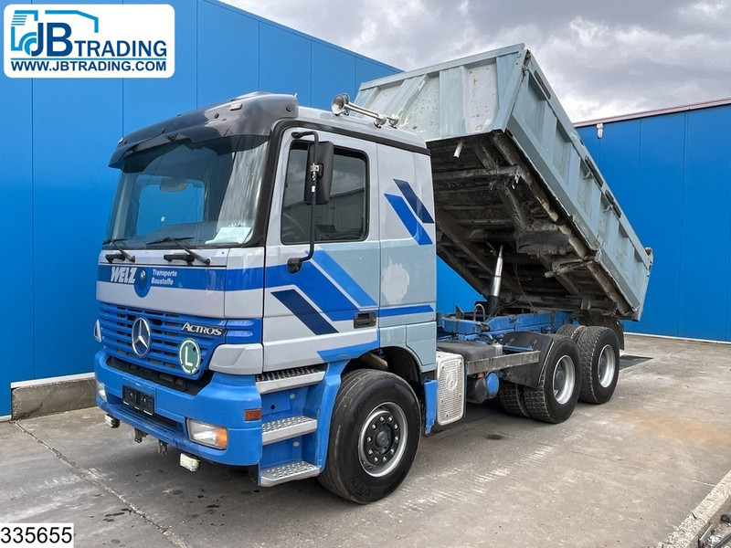 Mercedes-Benz Actros 2643 6x4, EURO 2, Manual, Retarder - Volquete camión: foto 1 Mercedes-Benz Actros 2643 6x4, EURO 2, Manual, Retarder - Volquete camión: foto 1