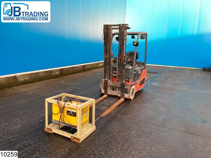 Toyota 8FBEKT18 1800KG, 4.7M, 6492h, charger - Carretilla elevadora eléctrica: foto 1 Toyota 8FBEKT18 1800KG, 4.7M, 6492h, charger - Carretilla elevadora eléctrica: foto 1