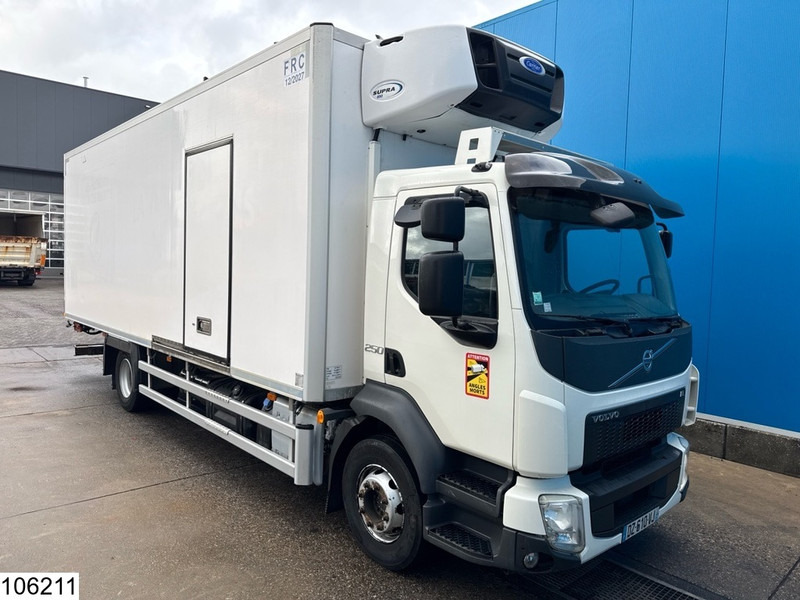 Volvo FL 250 EURO 6, Carrier, Meat hanging rails - Frigorífico camión: foto 3 Volvo FL 250 EURO 6, Carrier, Meat hanging rails - Frigorífico camión: foto 3