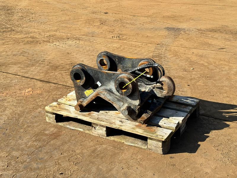 Caterpillar Quick coupler CW 40 H4N - Excavadora: foto 1 Caterpillar Quick coupler CW 40 H4N - Excavadora: foto 1